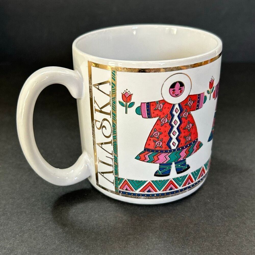 Vtg Alaska Souvenir Mug Colorful Native People Gold Lettering